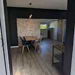 度假居 #maison Chaleureuse Sur Les Hauteurs D'aubiac# *