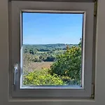#maison Chaleureuse Sur Les Hauteurs D'aubiac# 度假居