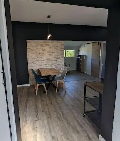 펜션 #maison Chaleureuse Sur Les Hauteurs D'aubiac# *