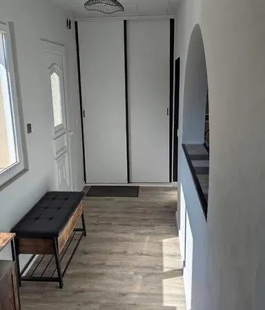 #maison Chaleureuse Sur Les Hauteurs D'aubiac# Holiday home *